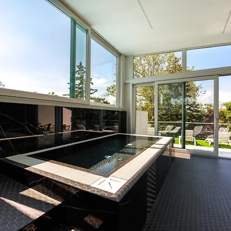 Apartment Bauhaus Wellness Fsz. 3 Siofok