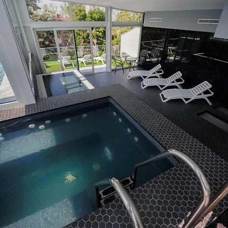 Apartment Bauhaus Wellness Fsz. 3 Siofok