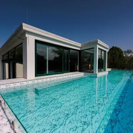 Bauhaus Wellness Fsz. 3 Apartman