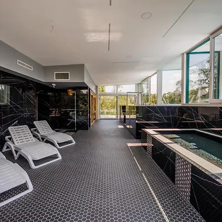 Bauhaus Wellness Fsz. 3 *