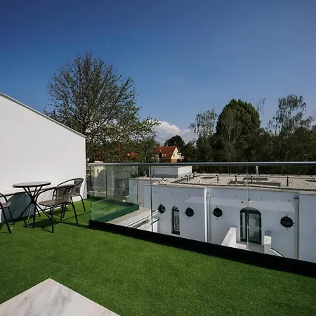 Bauhaus Wellness Fsz. 3 * Siófok